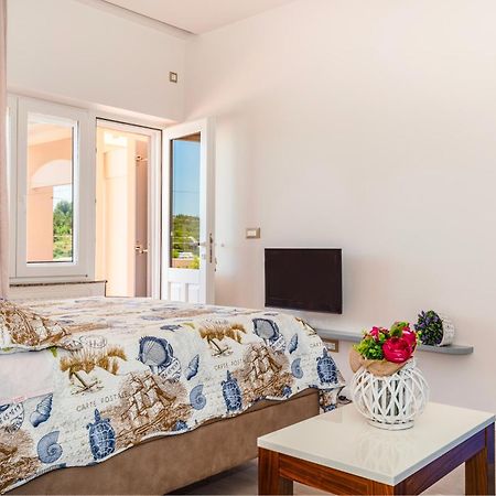 Apartment Bilice Beach מראה חיצוני תמונה