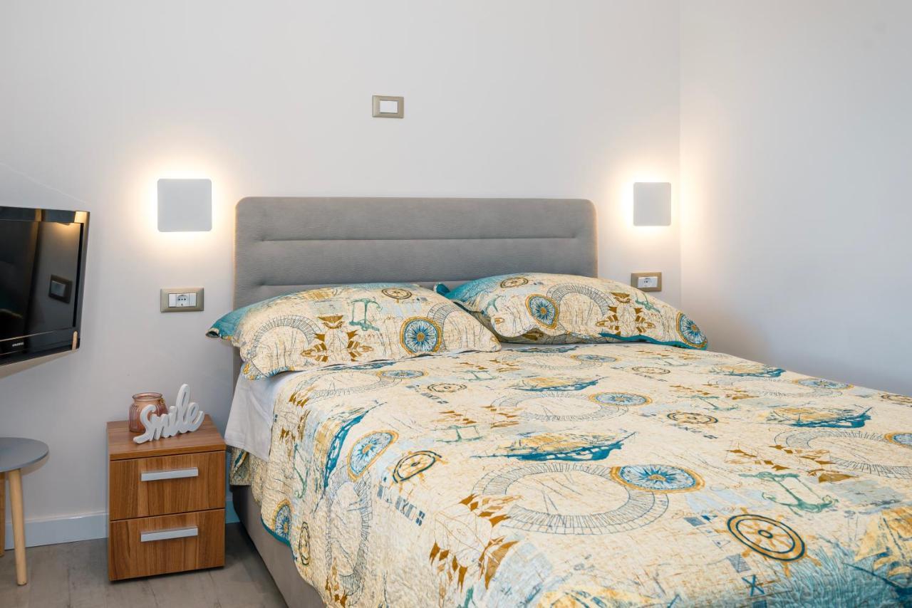Apartment Bilice Beach מראה חיצוני תמונה