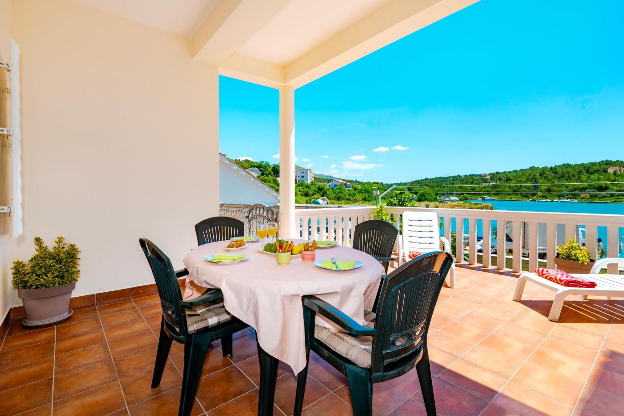 Apartment Bilice Beach מראה חיצוני תמונה