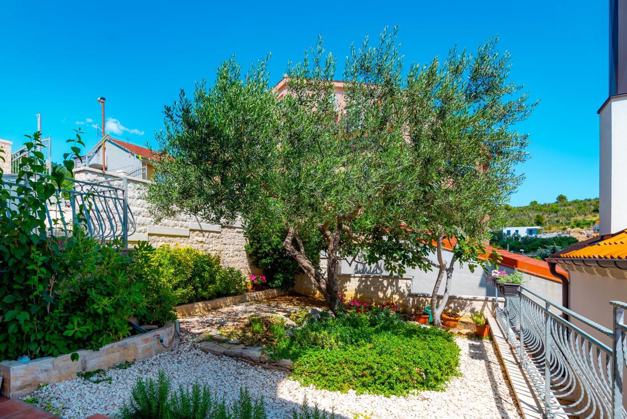 Apartment Bilice Beach מראה חיצוני תמונה